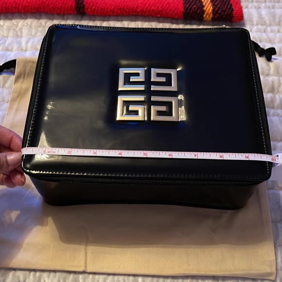 Givenchy Preloved cosmetics pouch Patton leather excellent condition satin inter - Picture 10 of 12